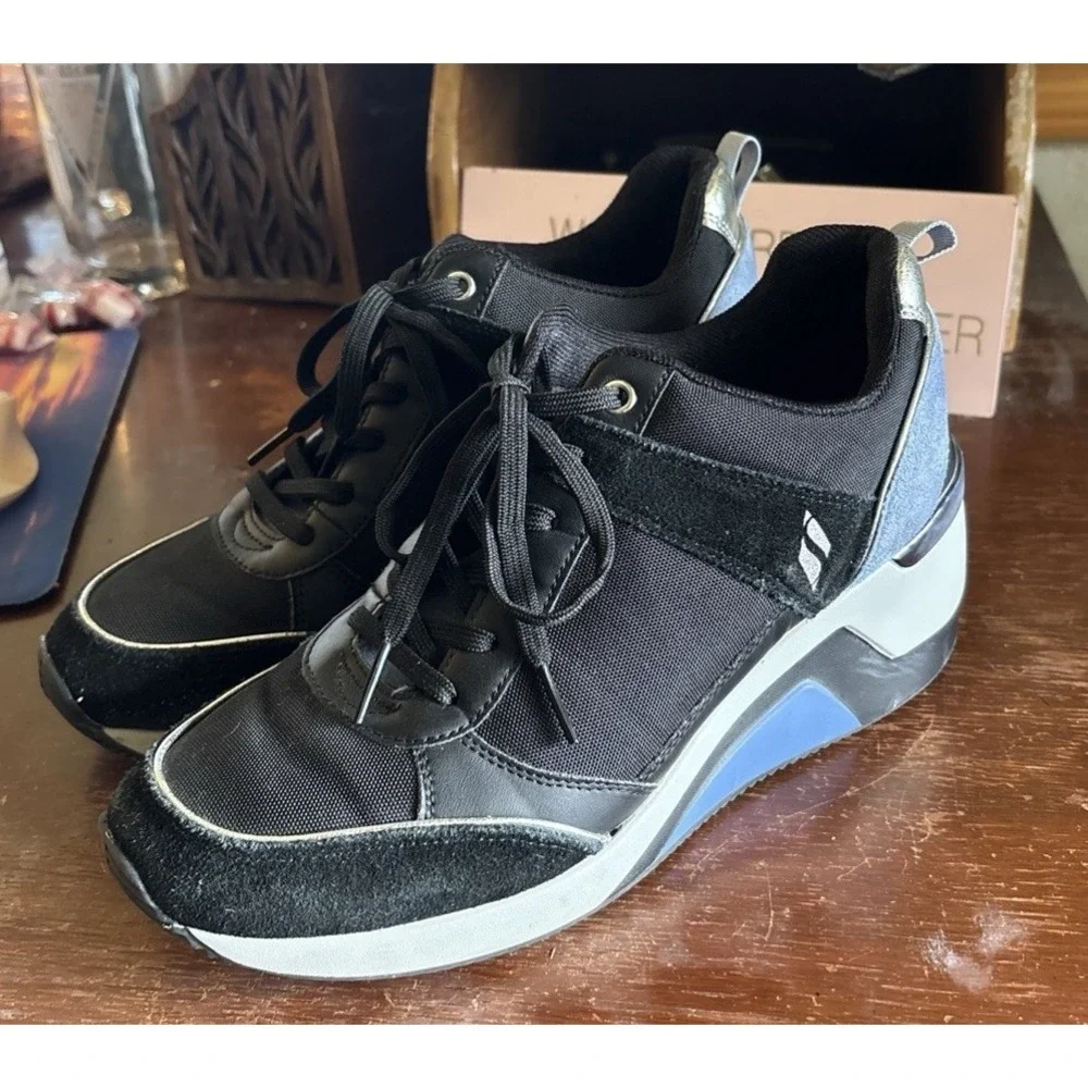SKECHERS Size 9 Women's Street Million - High N Fly Wedge Sneakers